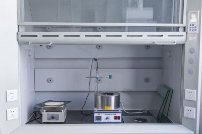 機(jī)械實(shí)驗(yàn)室